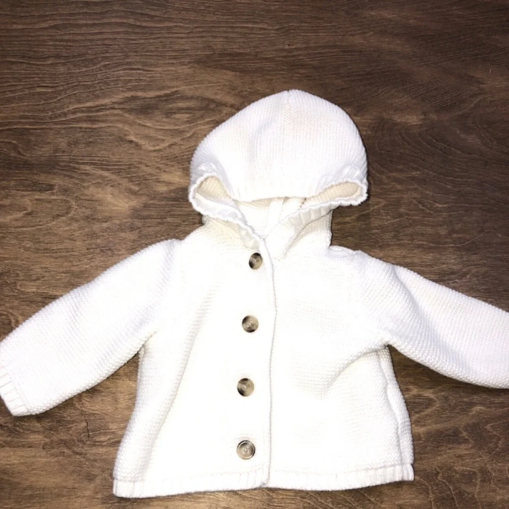 Old Navy 3-6 Months Unisex Cream Knit Cardigan Button Up Hooded Sweater